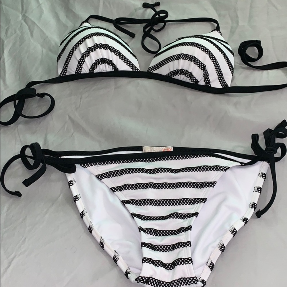 Swim suit